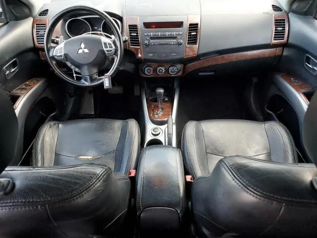 JA4AT3AW6AZ008689 2010 2010 Mitsubishi Outlander- SE 8