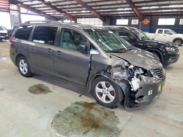 5TDKK3DC4CS200583 2012 2012 Toyota Sienna- LE 4