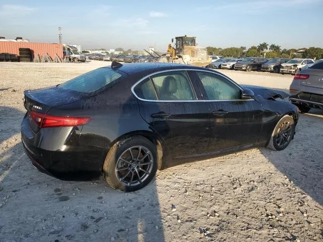 ZARFAEBNXJ7590042 2018 2018 Alfa Romeo Giulia 3