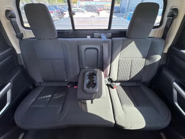 1N6AA1EKXJN500251 2018 2018 Nissan Titan- S 10