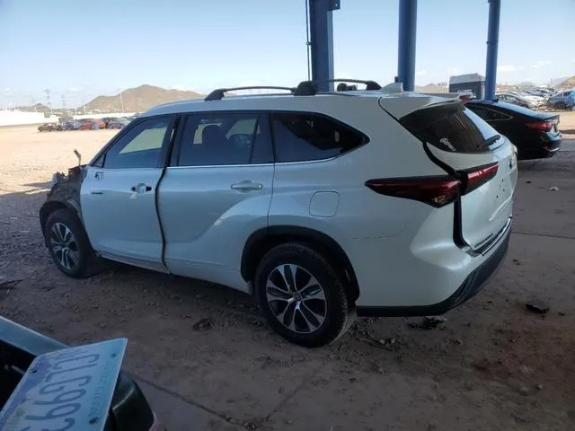 5TDGARAH9MS503324 2021 2021 Toyota Highlander- Hybrid Xle 2