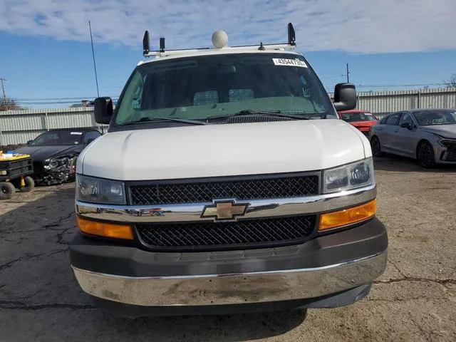 1GCWGAFG5K1299451 2019 2019 Chevrolet Express 5