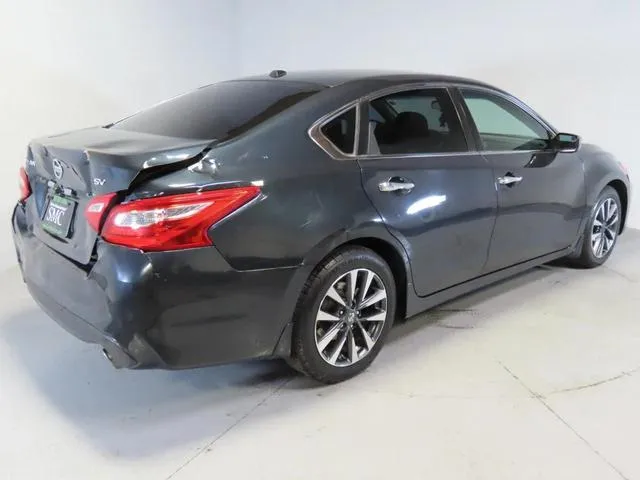 1N4AL3AP4HC122529 2017 2017 Nissan Altima- 2-5 3