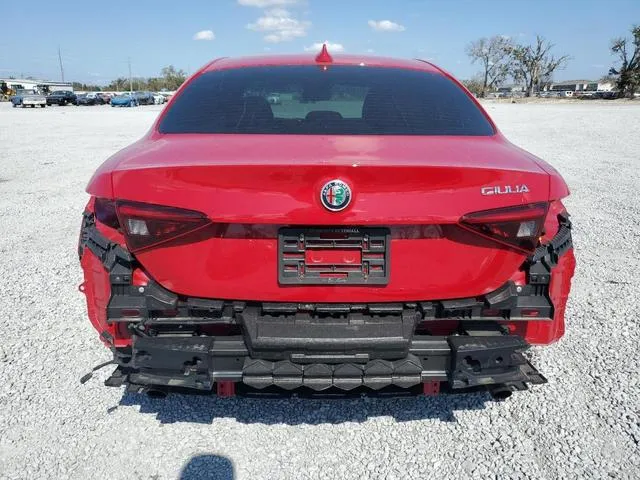 ZARFAECN0H7554532 2017 2017 Alfa Romeo Giulia- TI 6