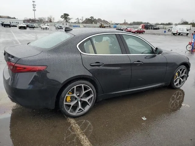 ZARFANBN4K7602946 2019 2019 Alfa Romeo Giulia- TI 3