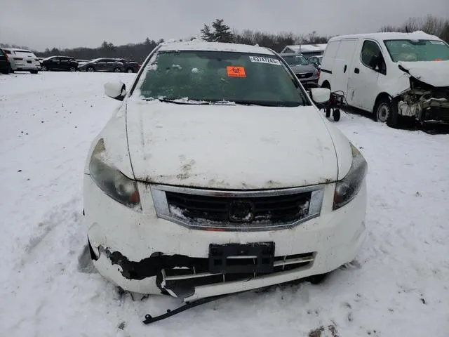 1HGCP26408A113677 2008 2008 Honda Accord- Lxp 5