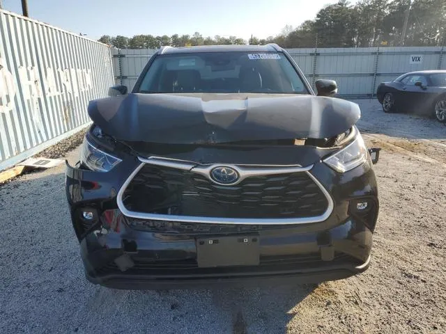 5TDABRCH3PS573874 2023 2023 Toyota Highlander- Hybrid Bronz 5