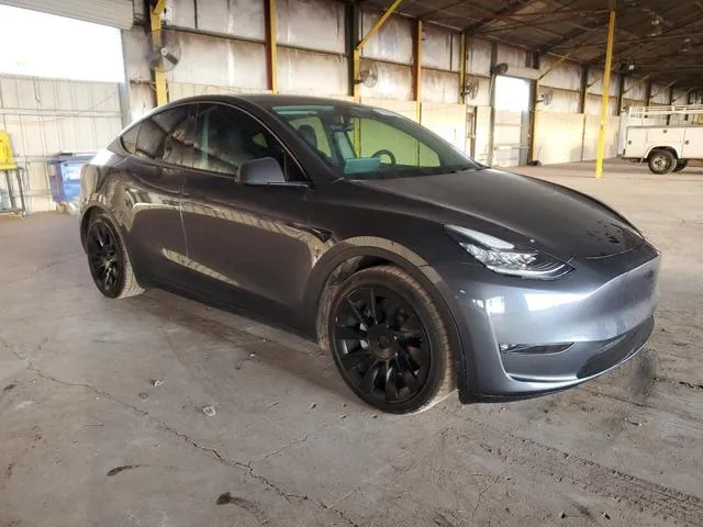 5YJYGAEE1MF265090 2021 2021 Tesla MODEL Y 4