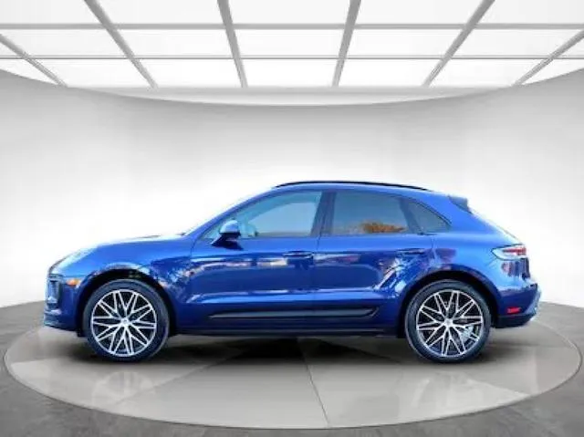 WP1AA2A59PLB05733 2023 2023 Porsche Macan- Base 2