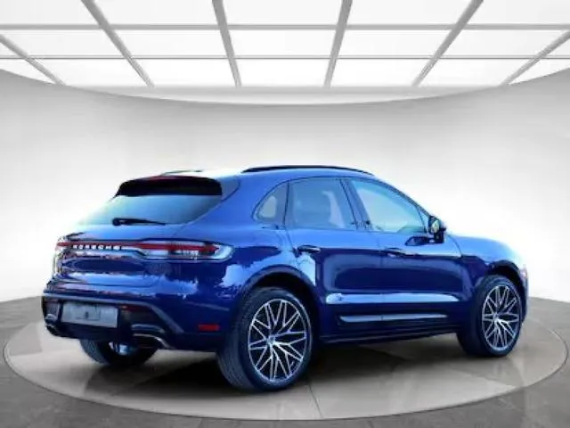 WP1AA2A59PLB05733 2023 2023 Porsche Macan- Base 4