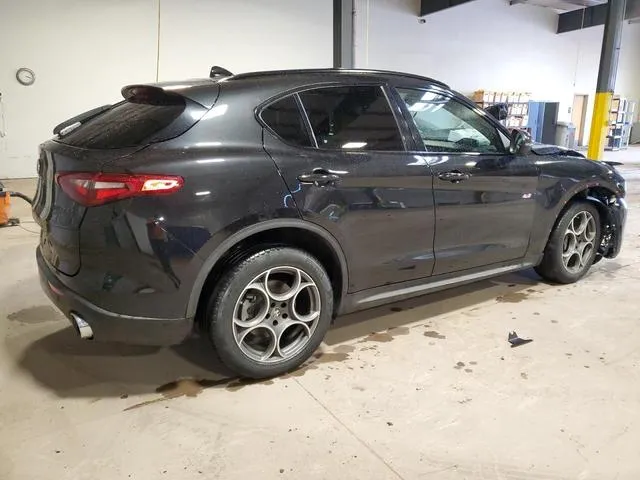 ZASPAKAN4M7D00176 2021 2021 Alfa Romeo Stelvio- Sport 3