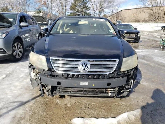 WVWAF63D048011494 2004 2004 Volkswagen Phaeton- 4-2 5