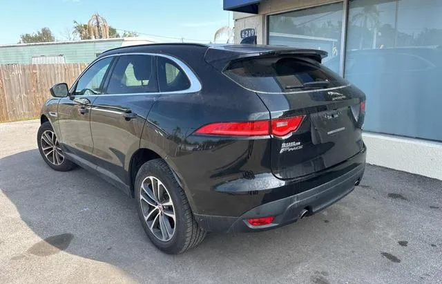 SADCJ2FX5LA631680 2020 2020 Jaguar F-Pace- Premium 3