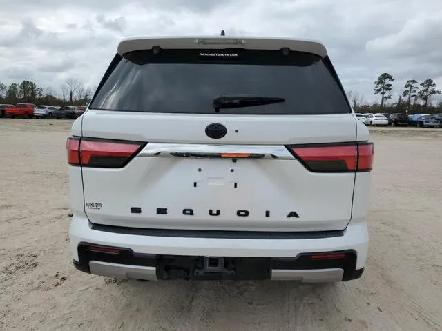 7SVAAABA4RX041139 2024 2024 Toyota Sequoia- SR5 6