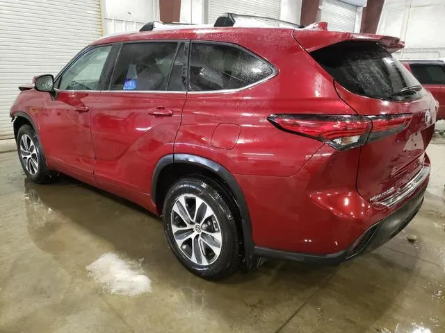 5TDKDRBH0PS039313 2023 2023 Toyota Highlander- L 2