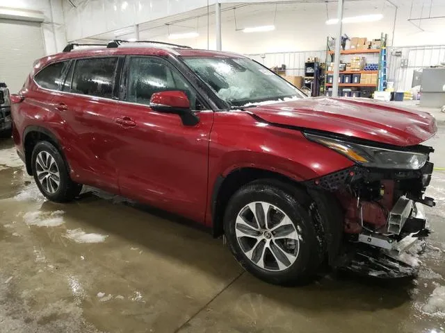 5TDKDRBH0PS039313 2023 2023 Toyota Highlander- L 4