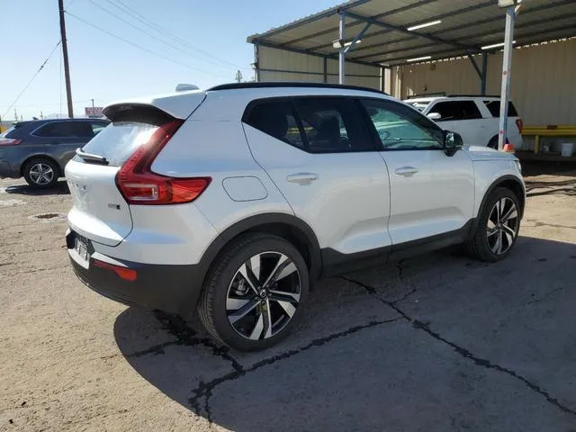 YV4L12UC8S2500874 2025 2025 Volvo XC40- Plus 3