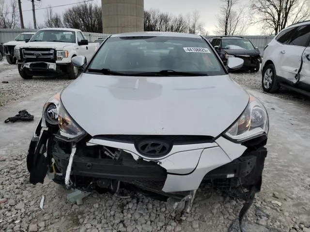 KMHTC6AD0HU315096 2017 2017 Hyundai Veloster 5