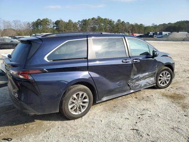 5TDYRKEC2RS215641 2024 2024 Toyota Sienna- Xle 3