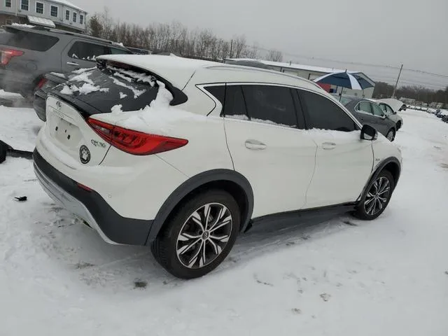 SJKCH5CR0HA024430 2017 2017 Infiniti QX30- Base 3