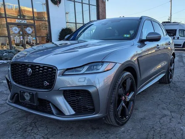 SADCZ2EE3MA680600 2021 2021 Jaguar F-Pace- Svr 2