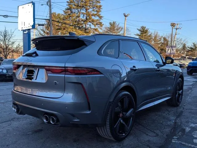 SADCZ2EE3MA680600 2021 2021 Jaguar F-Pace- Svr 4