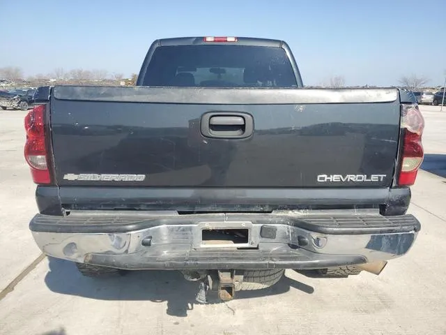 1GCHC232X4F221613 2004 2004 Chevrolet Silverado- C2500 Heav 6