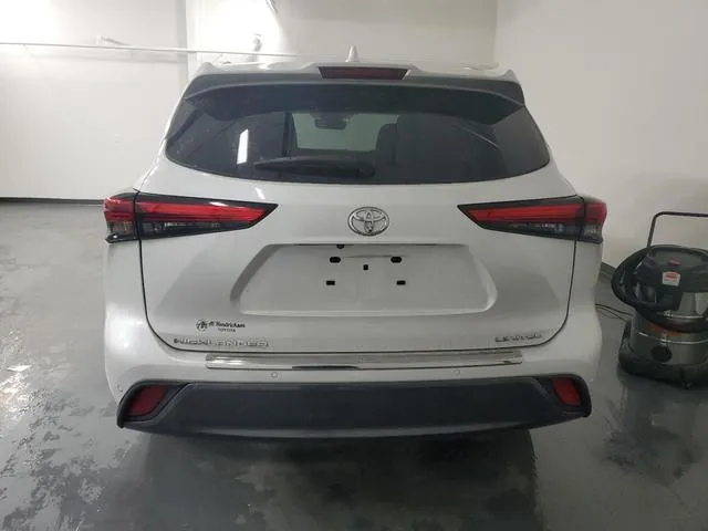 5TDYZRAH0NS558727 2022 2022 Toyota Highlander- Limited 6