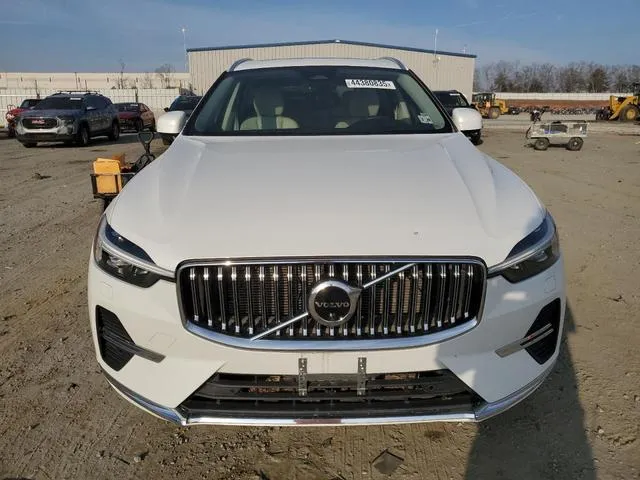 YV4062RA4P1283395 2023 2023 Volvo XC60- Ultimate 5