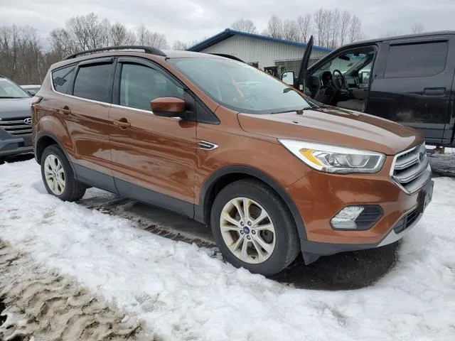 1FMCU9GD6HUB55330 2017 2017 Ford Escape- SE 4