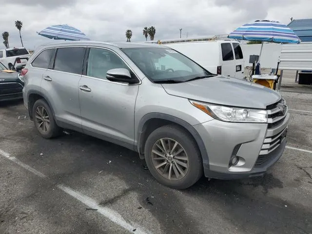 5TDKZRFH1KS572291 2019 2019 Toyota Highlander- SE 4