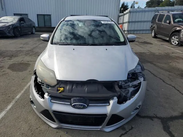 1FAHP3N20CL144957 2012 2012 Ford Focus- Titanium 5