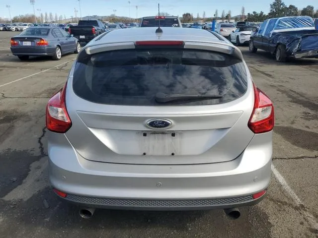 1FAHP3N20CL144957 2012 2012 Ford Focus- Titanium 6