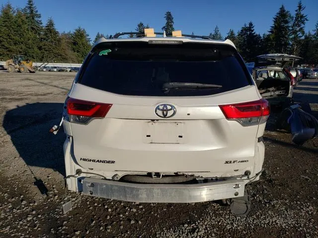 5TDJZRFH5KS933372 2019 2019 Toyota Highlander- SE 6