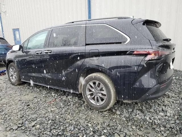 5TDYRKEC1RS194457 2024 2024 Toyota Sienna- Xle 2