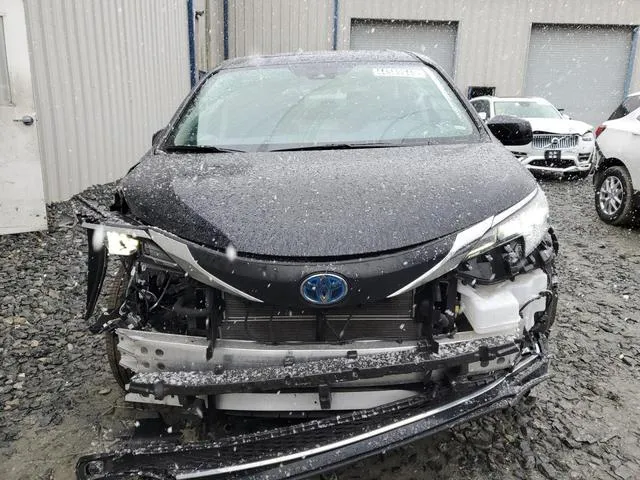 5TDYRKEC1RS194457 2024 2024 Toyota Sienna- Xle 5