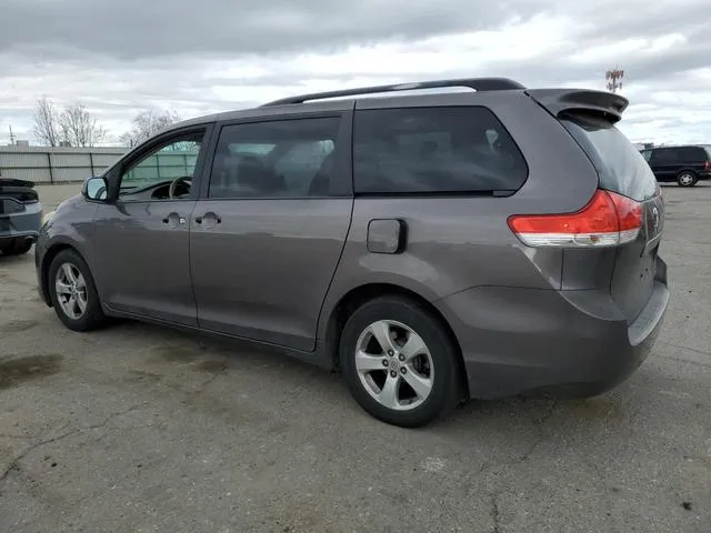 5TDKK3DC5DS307045 2013 2013 Toyota Sienna- LE 2