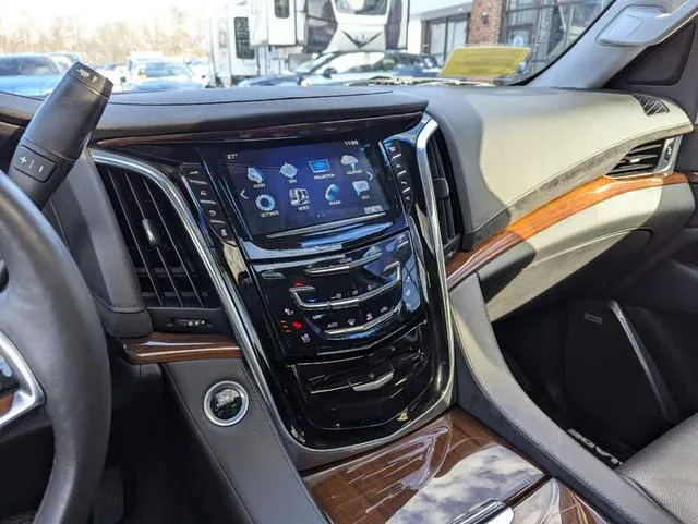 1GYS4BKJ4HR328022 2017 2017 Cadillac Escalade- Luxury 10