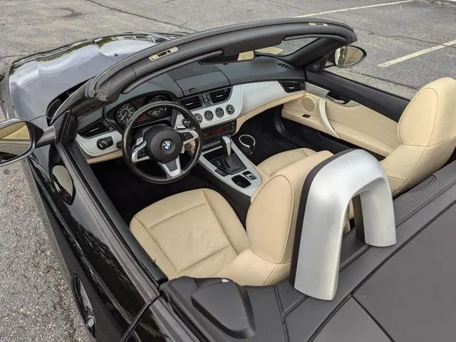 WBALM53559E161379 2009 2009 BMW Z4- Sdrive30I 6