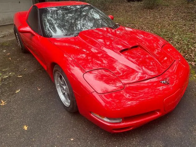 1G1YY22G5Y5130686 2000 2000 Chevrolet Corvette 1