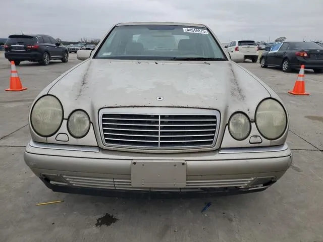 WDBJF65F0WA666795 1998 1998 Mercedes-Benz E-Class- 320 5