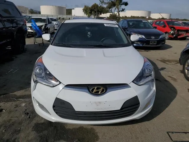 KMHTC6AD5HU315224 2017 2017 Hyundai Veloster 5