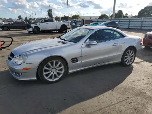 WDBSK71F07F118845 2007 2007 Mercedes-Benz SL-Class- 550 1