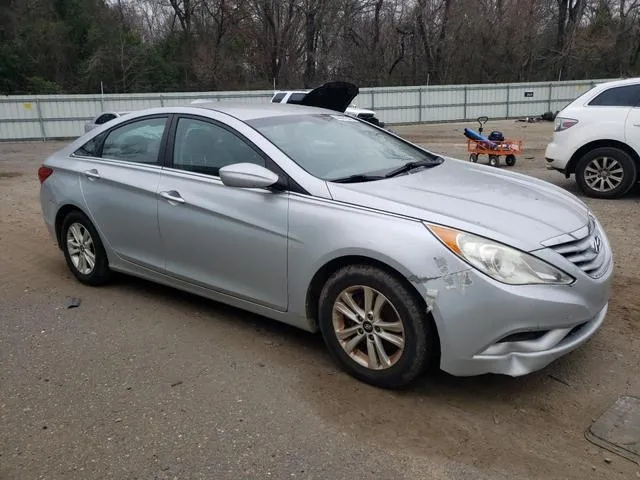 5NPEB4AC4DH702394 2013 2013 Hyundai Sonata- Gls 4