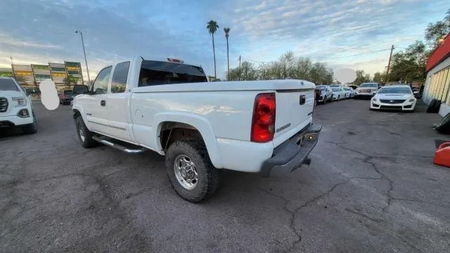 1GCHC29UX3E372836 2003 2003 Chevrolet Silverado- C2500 Heav 3