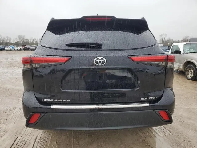 5TDGZRBH5NS244954 2022 2022 Toyota Highlander- Xle 6