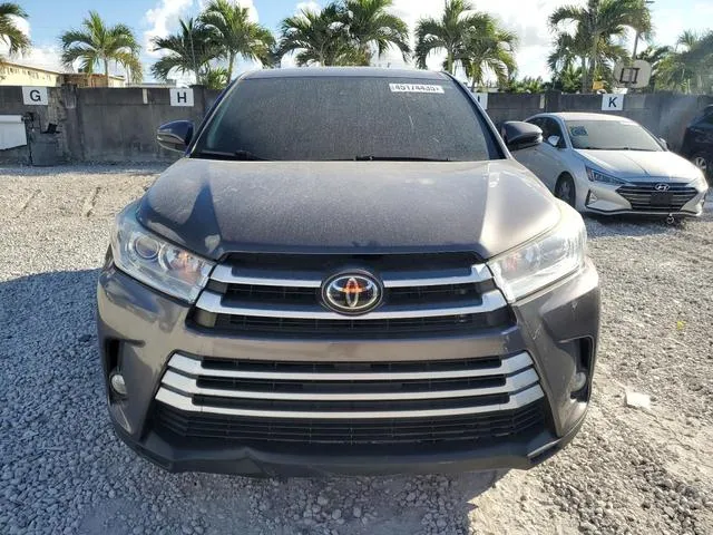 5TDZZRFH6KS342826 2019 2019 Toyota Highlander- LE 5