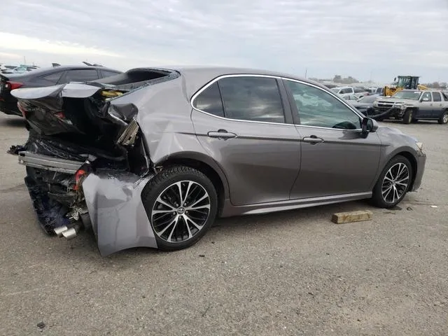 4T1B11HK6JU131814 2018 2018 Toyota Camry- L 3