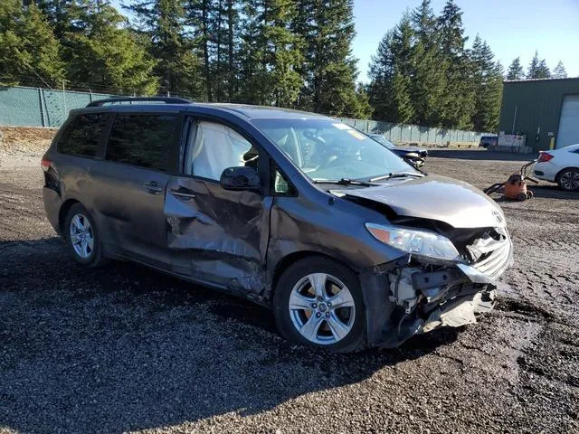 5TDYK3DC2DS404701 2013 2013 Toyota Sienna- Xle 4