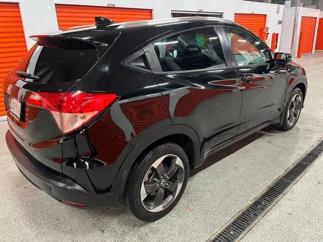 3CZRU5H7XJM700725 2018 2018 Honda HR-V- Exl 4